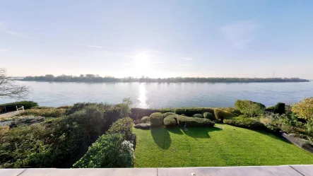 Aussicht - Wohnung kaufen in Düsseldorf / Wittlaer - Maisonette mit zwei Terrassen in direkter Rheinlage