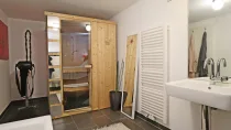 Wannenbad UG mit Sauna weitere Ansicht