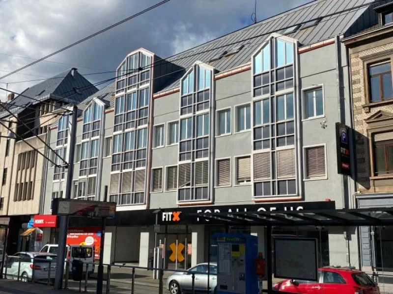 Außenansicht - Zinshaus/Renditeobjekt kaufen in Saarbrücken - Geschäftshaus mit sehr guter Anbindung in zentraler Lage von Saarbrücken