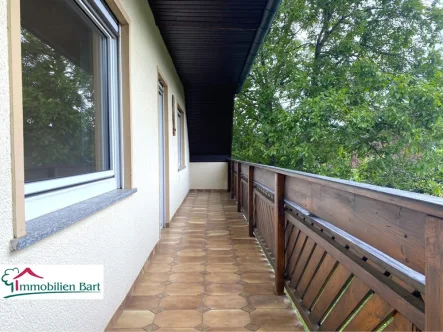 Balkon - Wohnung kaufen in Perl - PERL: 76 M² WOHNUNG MIT GARAGE UND GARTEN