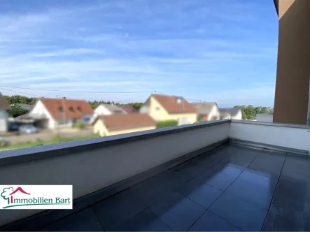 Balkon - Wohnung mieten in Mettlach / Orscholz - ORSCHOLZ:EXCLUSIVE WOHNUNG MIT GROßER GARAGE UND SÜD-WESTBALKON!