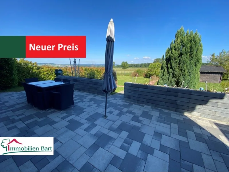 Terrasse mit Aussicht nach L-Remich - Haus kaufen in Palzem / Kreuzweiler - DEN SONNENUNTERGANG GENIEßEN ! 150  M² WOHNHAUS, 7 MIN. VON L-REMICH ENTFERNT.