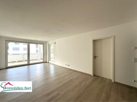 Wohn-/Esszimmer - Wohnung mieten in Merzig - MERZIG DIREKT:MODERNE MIETWOHNUNG MIT GROßER, ÜBERDACHTER LOGGIA!