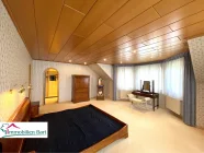 Schlafzimmer DG