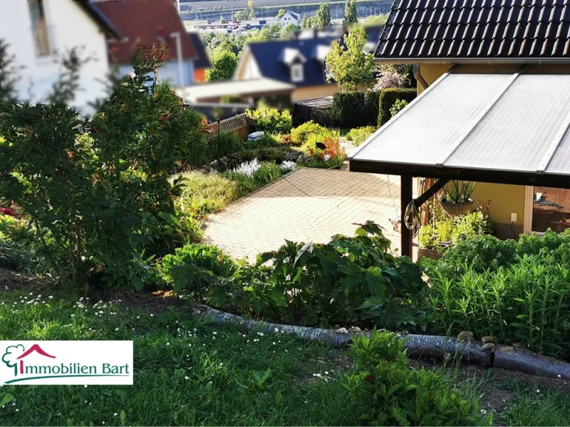 Terrasse von oben - Haus kaufen in Temmels - GRENZE L-GREVENMACHER: FAMILIENGLÜCK IN TEMMELS!