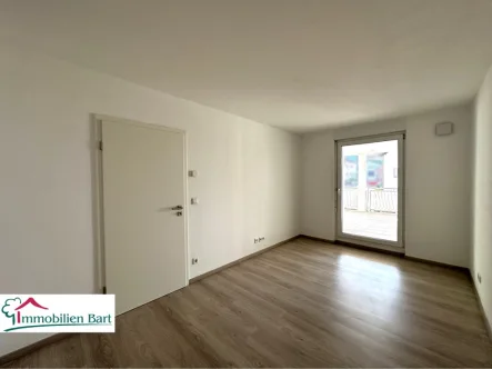 Schlafzimmer - Wohnung mieten in Merzig - MERZIG: NEUWERTIGE 71 M² WOHNUNG MIT LOGGIA UND EINEM KFZ-STELLPLATZ !