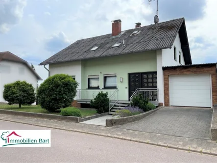 Straßenansicht - Haus kaufen in Freudenburg - DAS HAUS FÜR DIE FAMILIE IN RUHIGER LAGE!