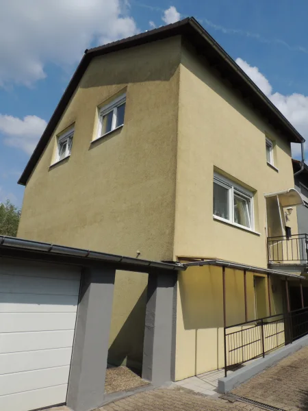  - Haus kaufen in Pirmasens - Gepflegtes Zweifamilienhaus sucht neue Eigentümer/Eigentümerinnen