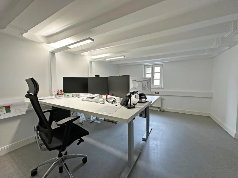 Büro im OG