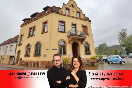 AP Immobilien GmbH Mainz - Wohnung kaufen in Thaleischweiler-Fröschen - Thaleischweiler-Fröschen - 5-Zimmerwohnung im Dachgeschoss mit PKW-Stellplatz