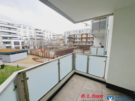 Beispiel Balkon eine Etage darunter - Wohnung mieten in Mainz - MIETE: Vierzimmerwohnung mit Einbauküche und 1. Duplex Garagenstellplatz in der Mainzer Neustadt!