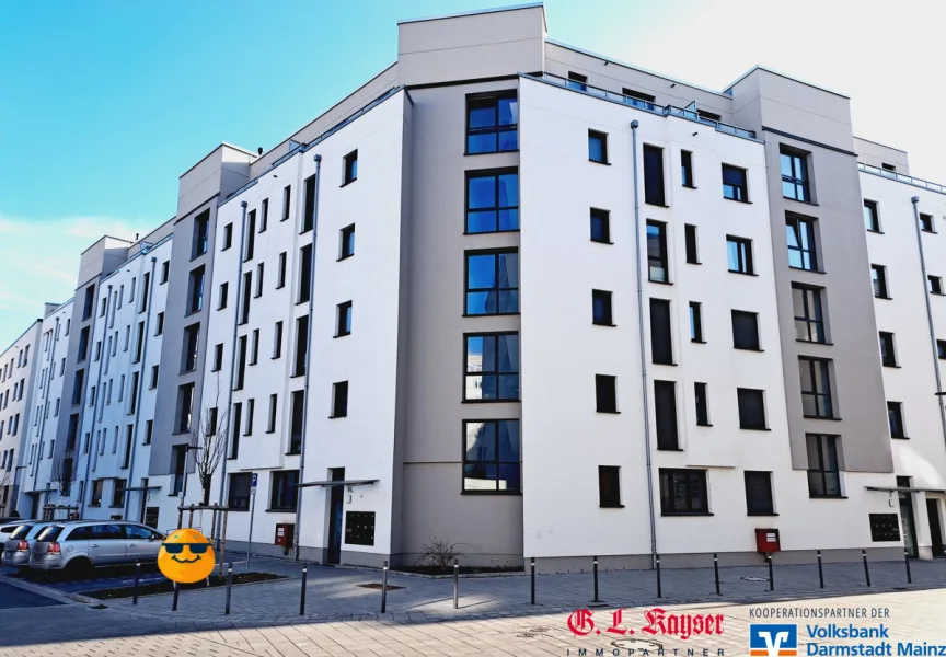 Hausansicht - Wohnung mieten in Mainz - MIETE: Vierzimmerwohnung mit Einbauküche und 1. Duplex Garagenstellplatz in der Mainzer Neustadt!