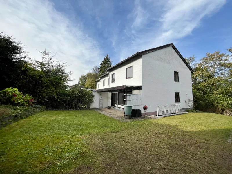 Südgarten - Haus kaufen in Mainz-Finthen - Großes Reihenendhaus mit Süd-Garten und Garage in Mainz-Finthen