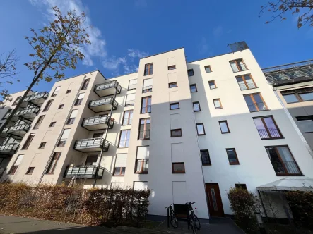 Außenansicht - Wohnung mieten in Mainz - MIETE: 3 Zimmerwohnung mit EBK, Terrasse und Stellplatz in der Neustadt