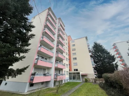 Außenansicht - Wohnung mieten in Mainz - Möblierte 1,5 Zimmer mit Balkon und Top-Anbindung in Gonsenheim!