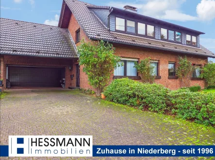 Hausansicht - Haus kaufen in Wuppertal - Seltene Gelegenheit: Echtes Zweifamilienhaus im Grüngürtel zwischen Wuppertal und Neviges