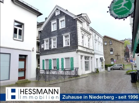 Historisches Haus - Haus kaufen in Velbert - Äußerst gepflegtes 1-Fam.-Haus mit Ladenlokal im historischen Ortskern von Velbert-Langenberg