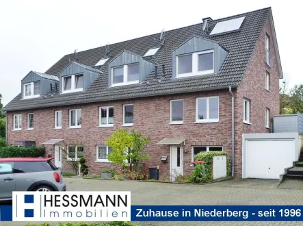 Eingangsseite - Haus kaufen in Velbert - Modernes 1-Fam.-Reihenendhaus in ruhiger Lage von Velbert