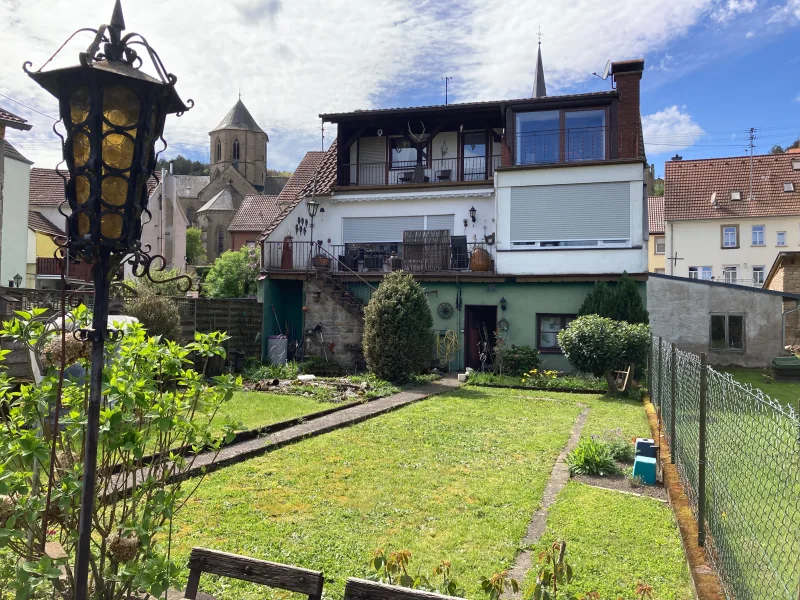 20240415_124324925_iOS - Haus kaufen in Offenbach-Hundheim - Großzügiges Einfamilienhaus mit Garten, Garage und Terrasse