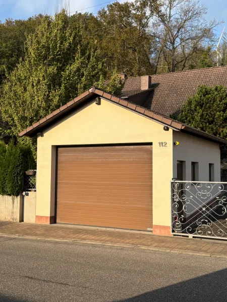 Ansicht freistehende Garage