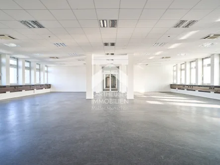 Fläche - Büro/Praxis mieten in Heiligenhaus - Provisionsfrei! Bezugsferitge Büroflächen im Businesspark Heiligenhaus - 1.200m²