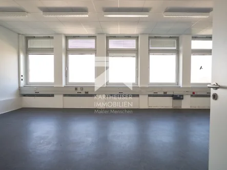 Fläche - Büro/Praxis mieten in Heiligenhaus - Provisionsfrei! Bezugsferitge Büroflächen im Businesspark Heiligenhaus - 300m²