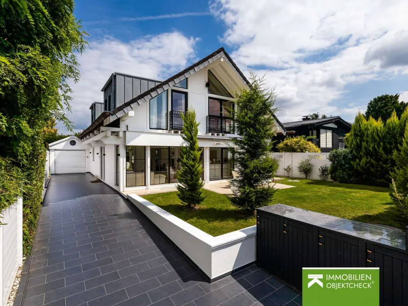 Frontansicht - Haus kaufen in Ratingen - Stilvollendetes Traumhaus nähe Waldseesiedlung