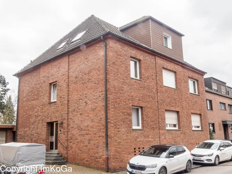 9547 Aussenansichten-