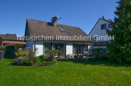 Gartenseite - Haus kaufen in Jüchen / Aldenhoven - freistehendes Einfamilienhaus nahe Schloss Dyck