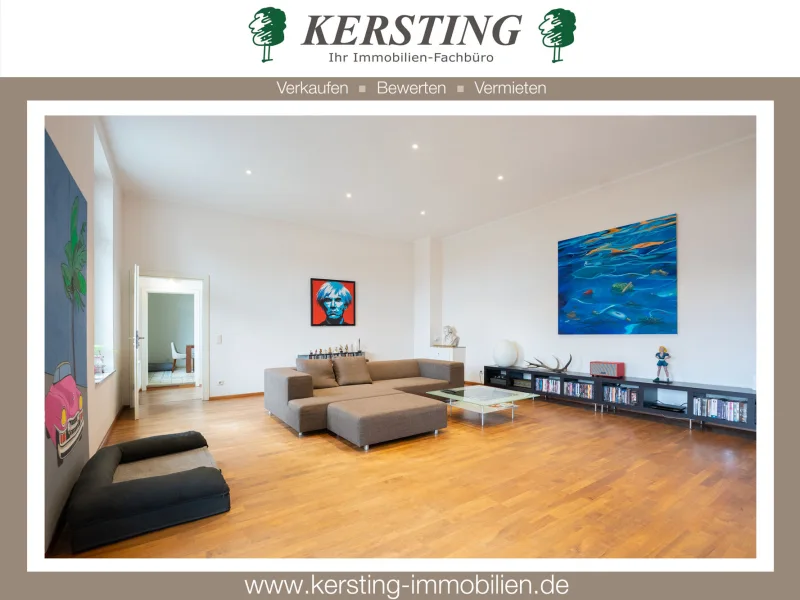  - Wohnung kaufen in Krefeld - Umfangreich modernisierte Maisonette-Wohnung mit "Haus in Haus-Feeling" und großem Außenbereich