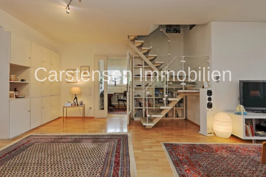 Wohnzimmer 1. OG - Haus kaufen in Mönchengladbach - MAISONETTE-EIGENTÜMER-WOHNUNG … GESCHÄFTSRÄUME … MIETWOHNUNGEN