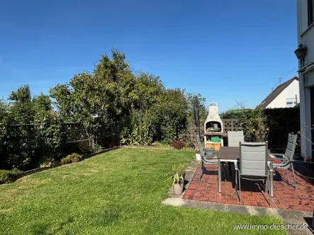 Garten - Haus kaufen in Saarbrücken / Gersweiler - Ihr Mehrgenerationenhaus oder Ihr Drei-Familienhaus in guter Lage in Saarbrücken - Gersweiler.