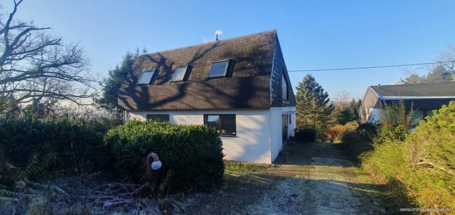  - Haus kaufen in Namborn / Baltersweiler - Freistehendes Einfamilienhaus mit grandiosem Panoramablick