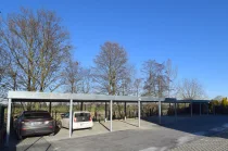 8 Carportstellplätze