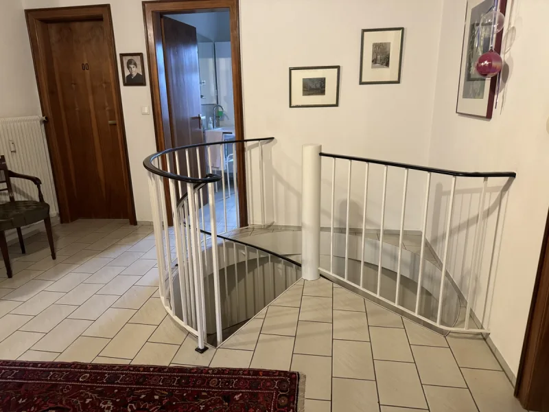 Die Treppe zum Untergeschoss