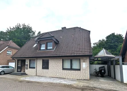 Verschiedene Parkmöglichkeiten vor der Haustür - Haus kaufen in Dülmen - Wohnen + Vermieten! Mehrparteienhaus in ruhiger Lage von Dülmen