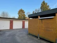 Blick auf den Garagenhof