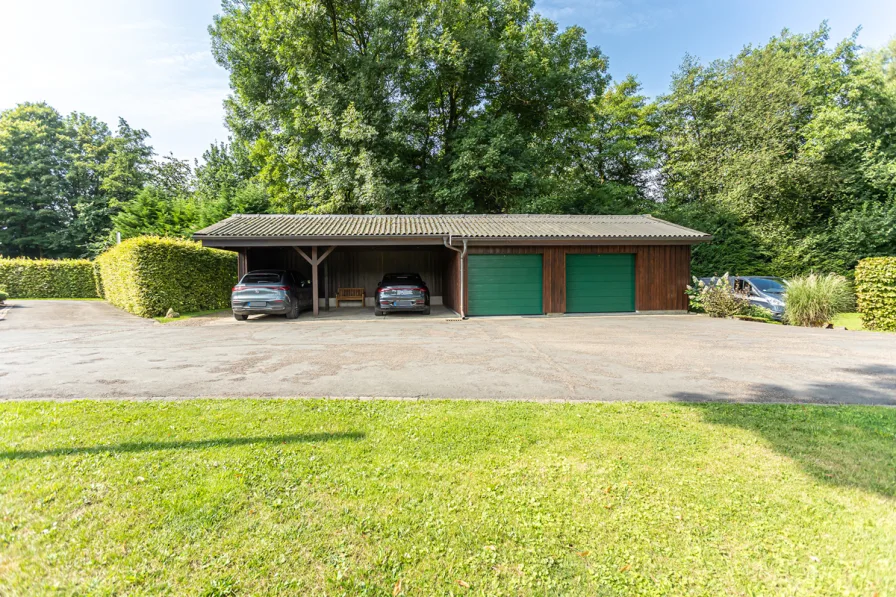 Garagen und Carport