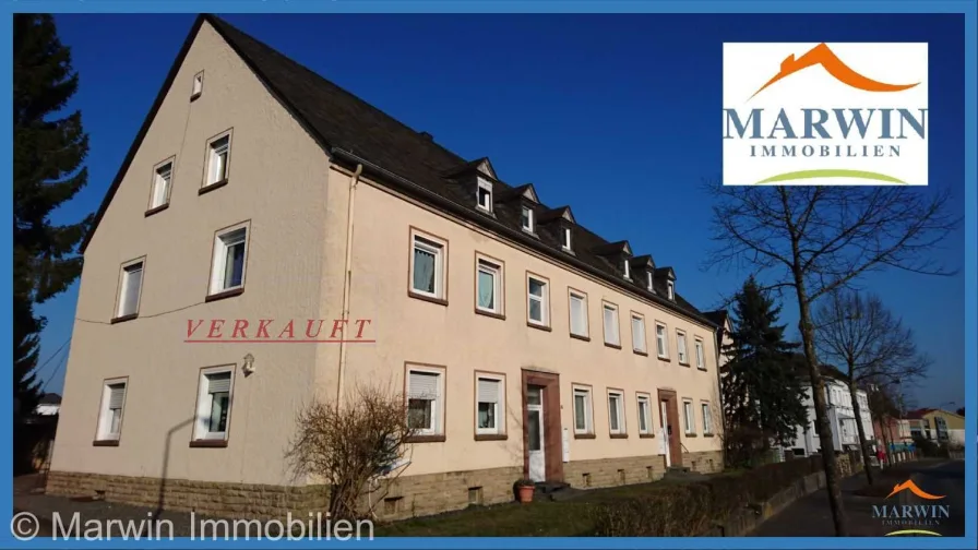 Front zur Straße  - Haus kaufen in Bitburg - Zur Information: V E R K A U F T   !!!