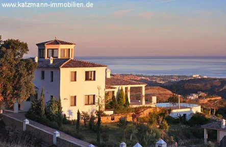  - Haus kaufen in Benahavis - Costa del Sol, Atemberaubende hochmoderne Villa in Marbella Club Golf Resort zu verkaufen