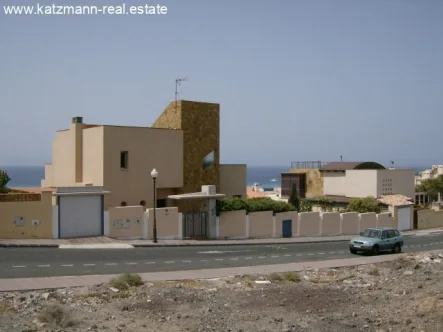 fachada2 - Haus kaufen in Morro Jable - Spanien, Fuerteventura, Grosse Villa in 3 Wohnebenen mit überdachtem Pool und vielen Extras Nähe Strand "Playa del Mattoral"  zu verkaufen