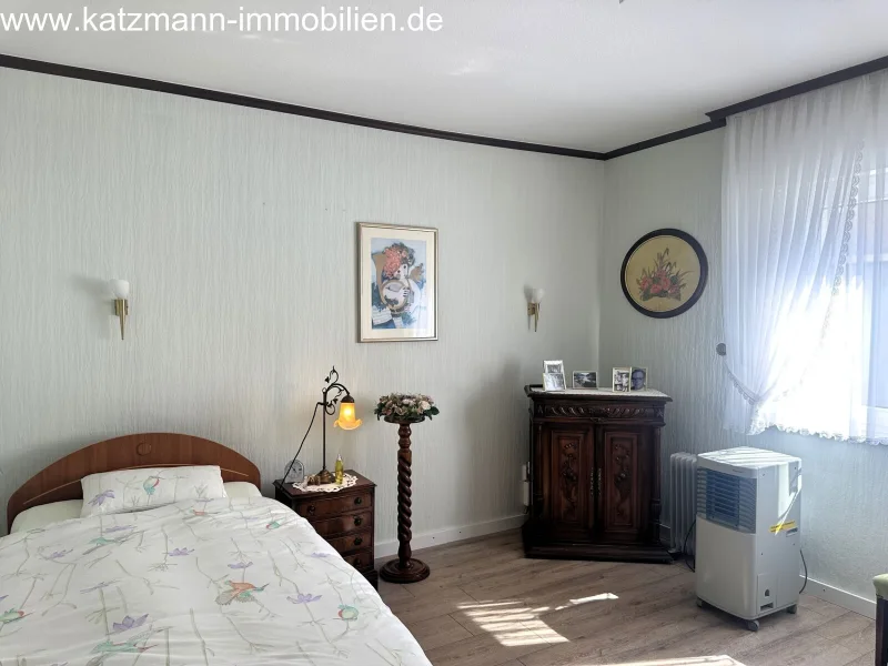 Schlafzimmer im EG