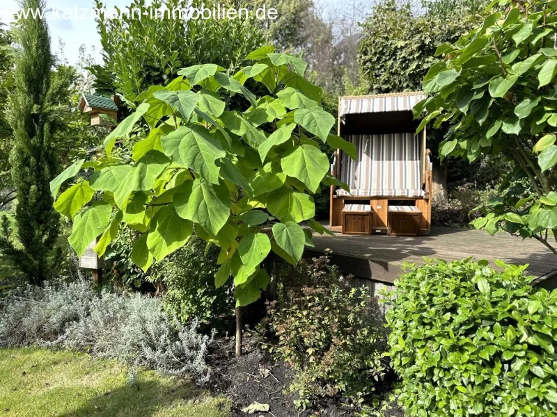 Gartenterrasse - versteckt im Grünen