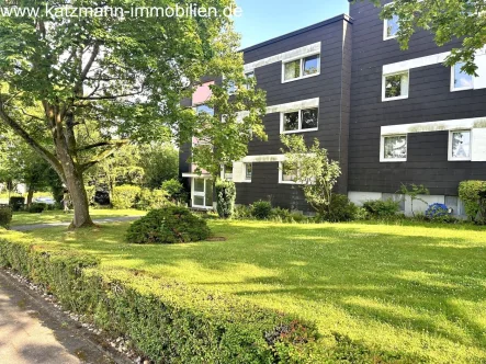  - Wohnung kaufen in Brühl - Charmante, helle 2 ½ Zimmerwohnung mit Loggia und sehr guter Raumaufteilung in Brühl-Kierberg zu verkaufen