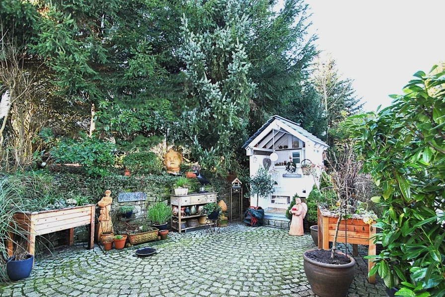 Garten und Terrasse in Südwest-Ausrichtung