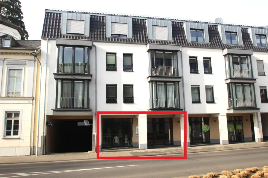 Moderne Gewerbeeinheit mit großer Fensterfront in Bad Neuenahr-Ahrweiler - Büro/Praxis kaufen in Bad Neuenahr-Ahrweiler - Moderne Gewerbeeinheit als Kapitalanlage in Bad Neuenahr-Ahrweiler