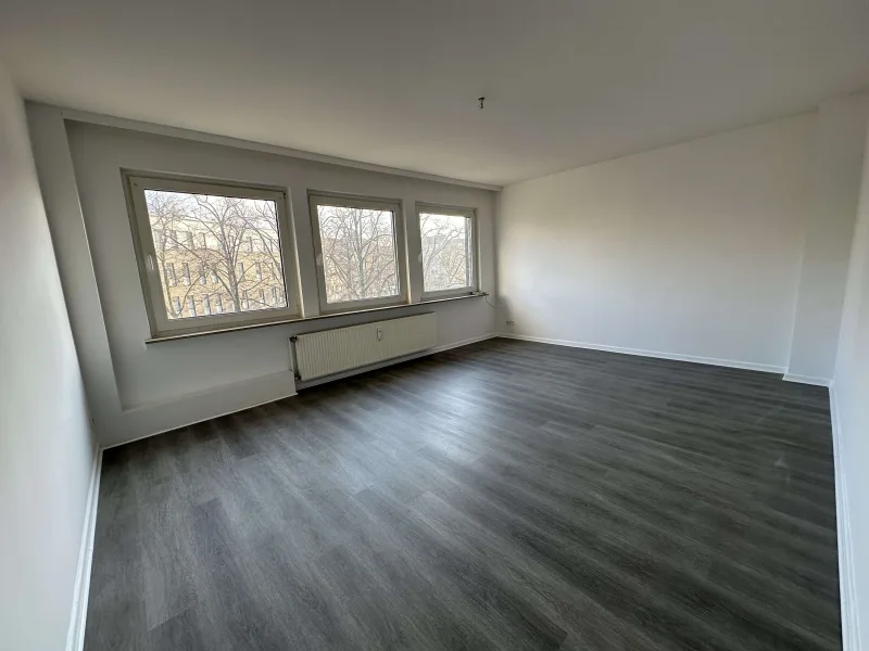 Wohnzimmer - Wohnung mieten in Duisburg - Gepflegte Wohnung mit drei Zimmern in Duisburg