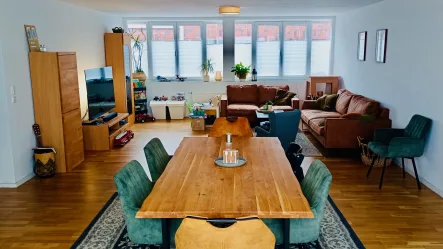 Wohnzimmer - Wohnung mieten in Oberhausen - Moderne Terrassenwohnung in der Fußgängerzone. 