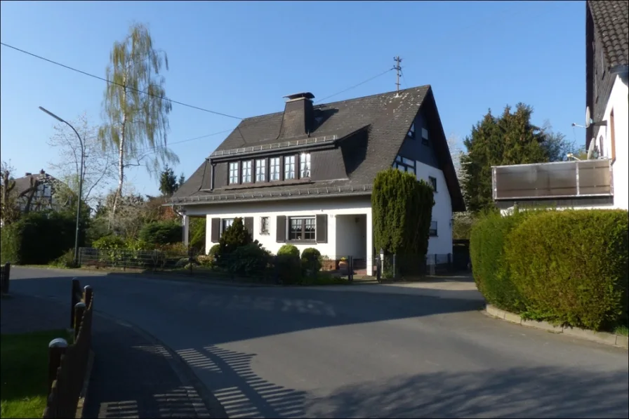 VM 0115 Wohlfühlen im Erdgeschoss - Wohnung mieten in Rott - Rott - Für Gartenliebhaber im besten Alter - gemütliche Erdgeschosswohnung