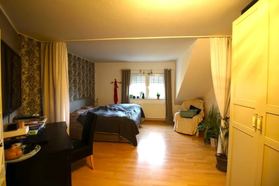 Schlafzimmer1